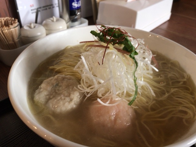 ■魚のあら炊き塩スープが美味しい「麺屋 海神」