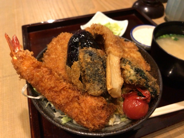 ■吉祥寺で味わう新潟風カツ丼「タレカツ」